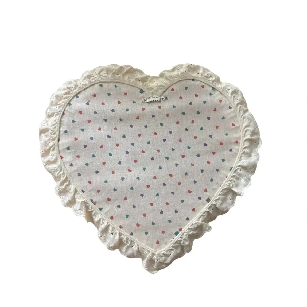VTG Handmade Shabby Cottage Core Granny Heart Shaped Wall Hanging With Hooks 12