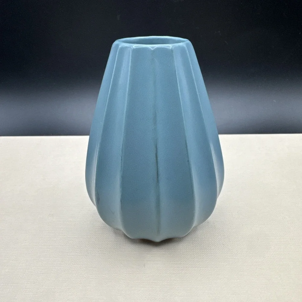 Anthropologie Vase‎ Matte Blue Ribbed Small Bud Flower w Tag Modern Coastal